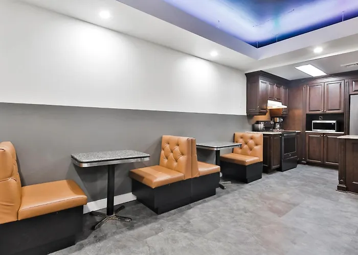 Pod Hotel Montreal